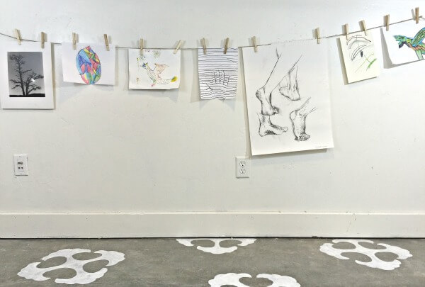 The easiest way to display children's art! | Twelveonmain.com The easiest way to display children's art! | Twelveonmain.com