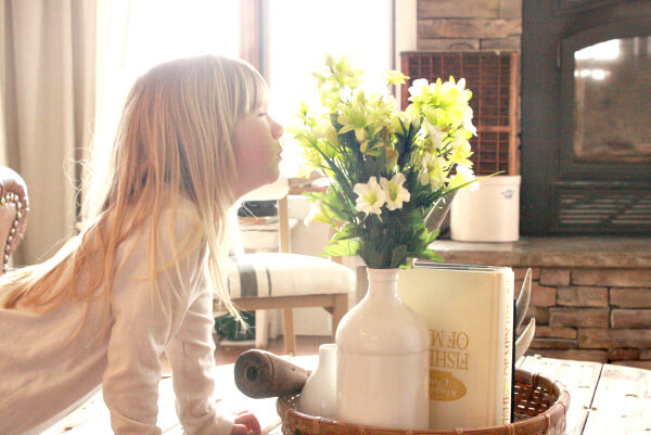 My farmhouse for spring. Check out the home tour of this amazing farmhouse. | Twelveonmain.com My farmhouse for spring. Check out the home tour of this amazing farmhouse. | Twelveonmain.com