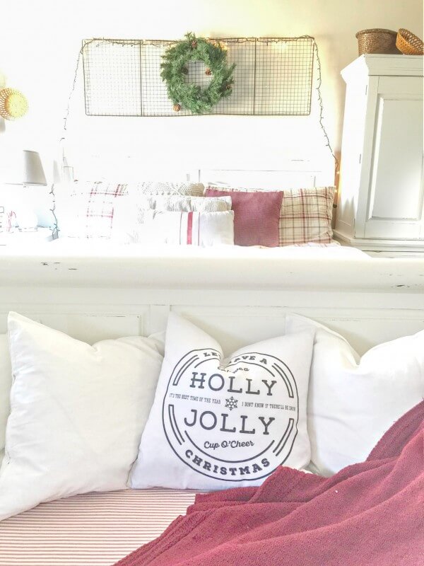 farmhouse-christmas-home-tour-2-13