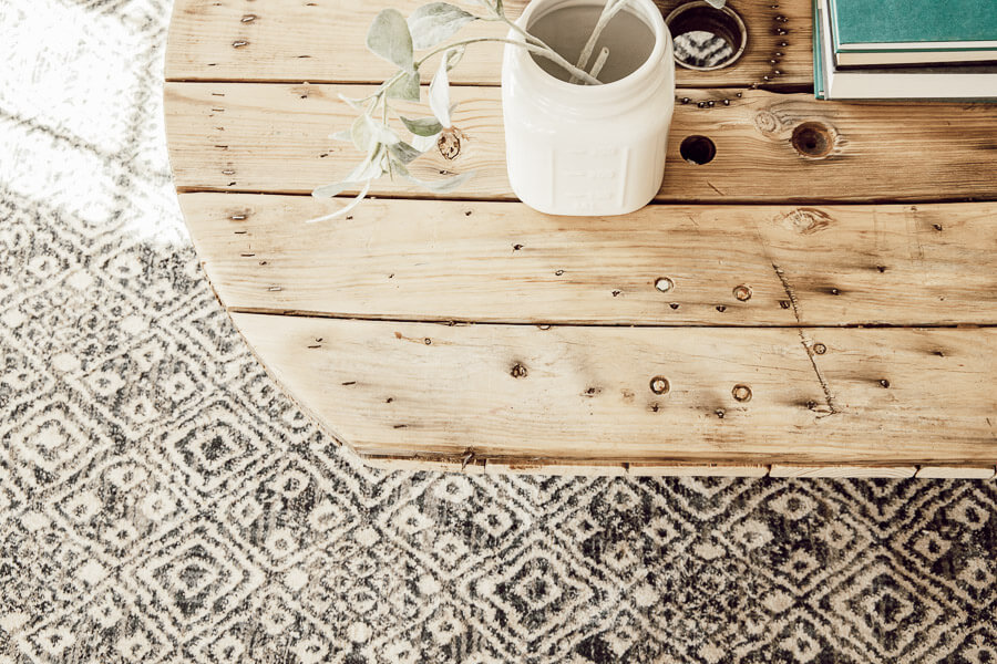 Gorgeous Mohawk area rug!