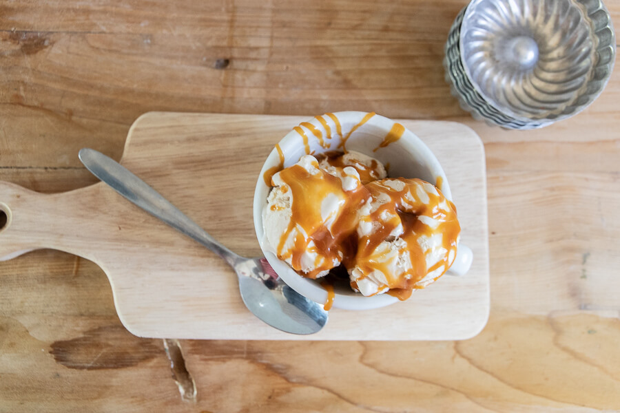 Ooey gooey homemade caramel sauce? Yes please! Make this easy 3 ingredient caramel sauce right now! Use it on ice cream, cakes, pies, or just with a spoon! This is so easy to make and tastes so good, you will never go back to store bought!