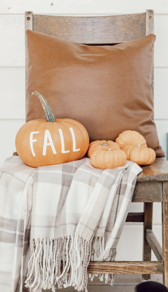 How to use your Cricut Maker to create custom vinyl decals that you can use on your pumpkins for the fall! Such fun ways to customize and create unique Halloween and fall decor.