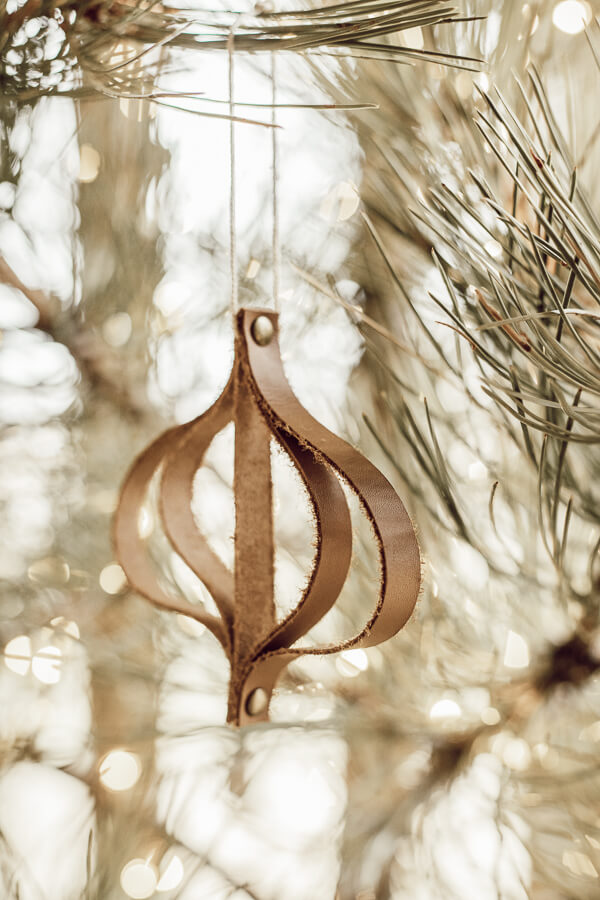 Gorgeous leather Christmas ornaments that are so easy to make! Check out this easy Christmas DIY decor!