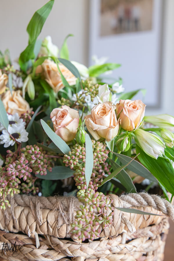 Spring flower arrangement ideas