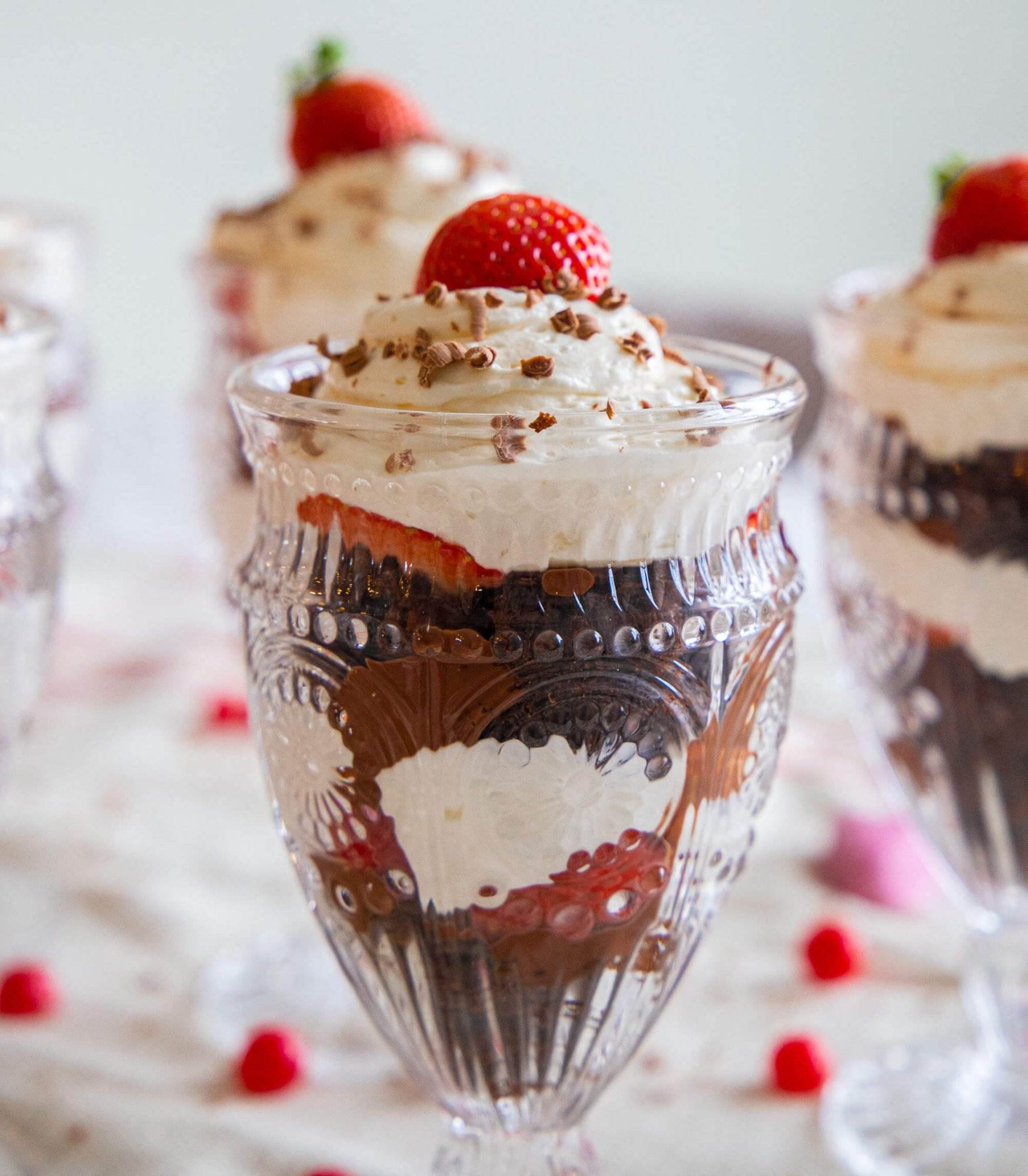 Easy Strawberry Brownie Trifle