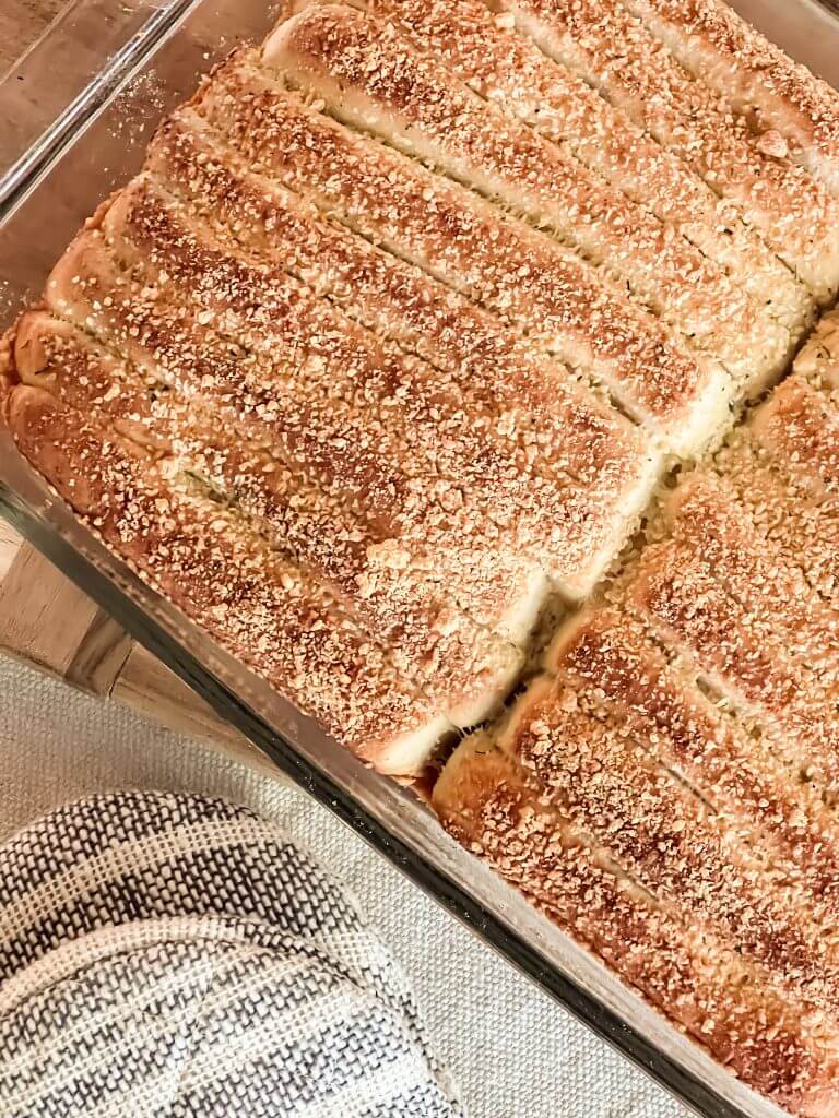 Make these easy sourdough breadsticks using leftover sourdough discard. These are super easy to make and taste amazing!