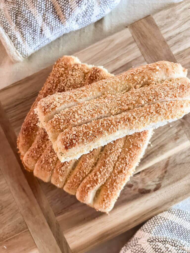 Make these easy sourdough breadsticks using leftover sourdough discard. These are super easy to make and taste amazing!