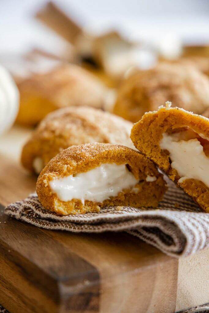 Make these amazing pumpkin cheesecake cookies for the perfect fall treat! The combination of pumpkin spice and tangy cheesecake is perfect.