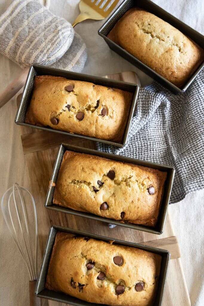 How to make amazing sourdough banana bread using sourdough discard. This is a sourdough discard banana bread recipe, tender and flavorful.