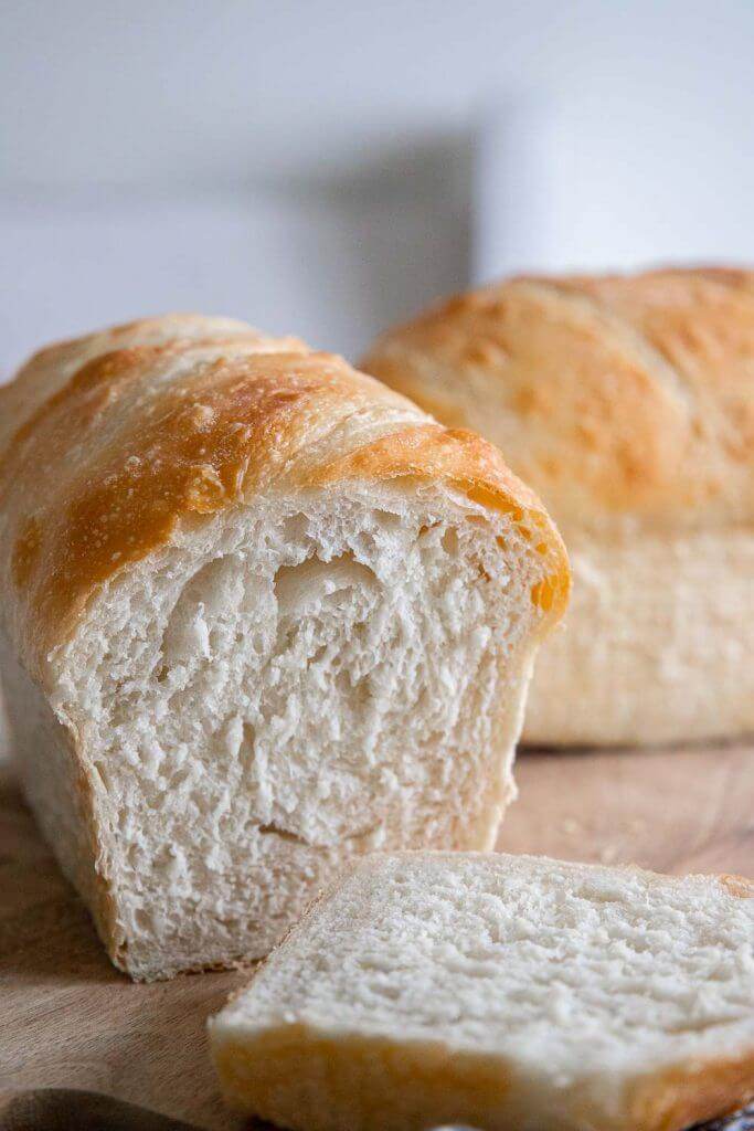 Make this amazingly easy true sourdough sandwich bread. This sandwich bread is flight, fluffy and so soft. Its flavor is amazing.