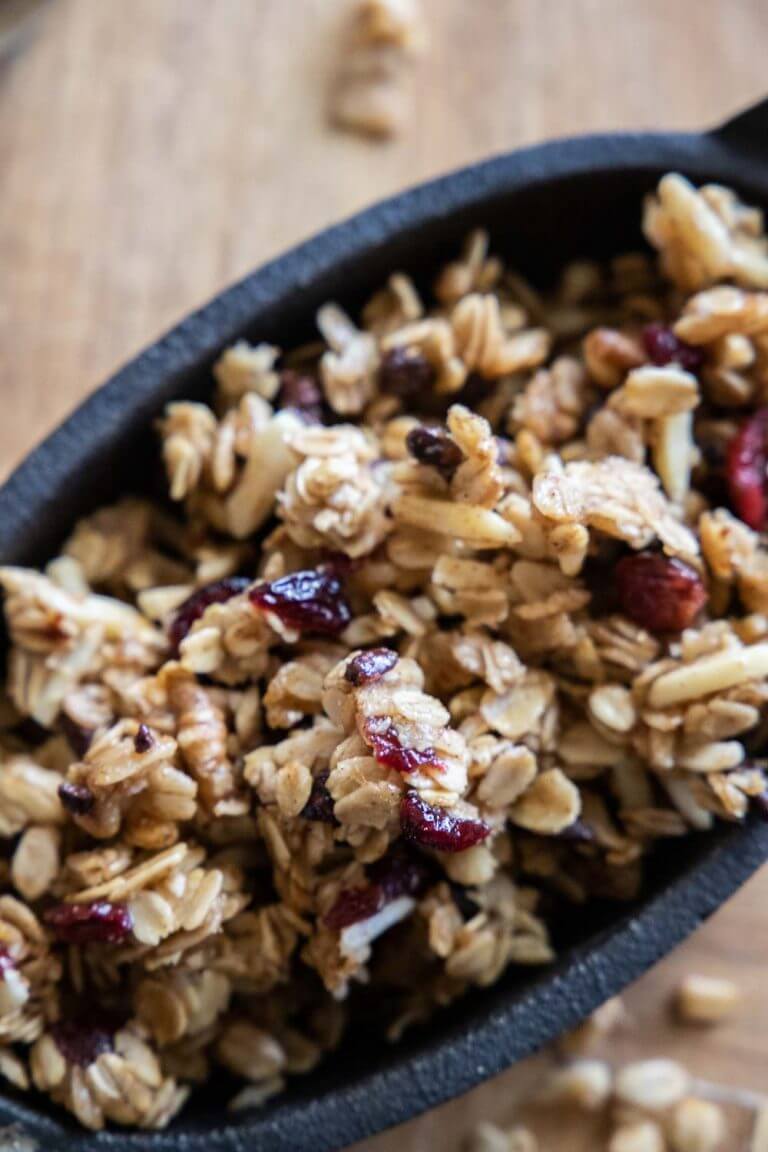 How to Make Easy Homemade Granola