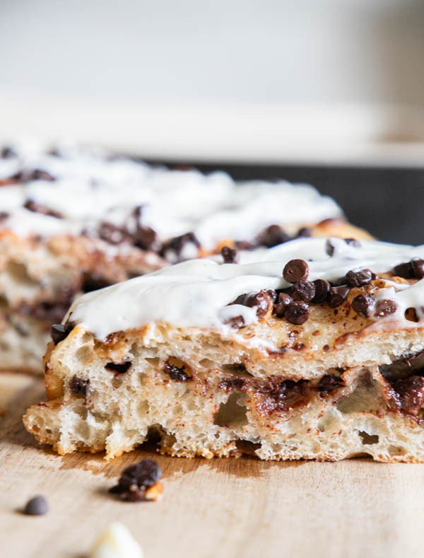 11 incredible sourdough focaccia bread recipes ideas. This post is full of great focaccia bread recipes, sweet, savory and more!